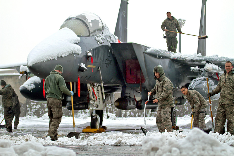 Illustration for article titled This Is How The Pentagon Knows Its Combat Aircraft Can Withstand A BlizzardÂ
